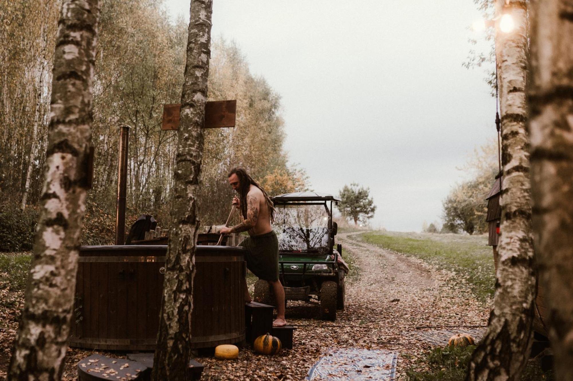 Jurty Z Widokiem, Prywatna Balia- Dzikolas Glamping Krasnobród Exteriér fotografie